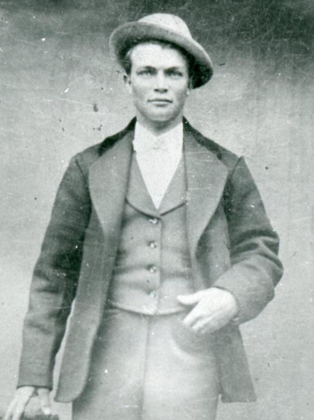 Frederick Isaac Jones (1851 - 1925) Profile